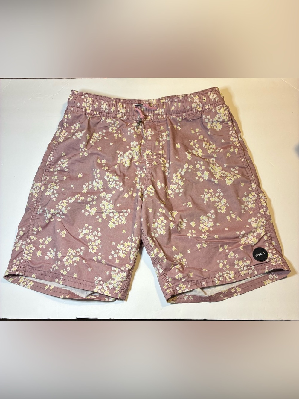 Rvca Daisy Print Drawstring Shorts kids size Large